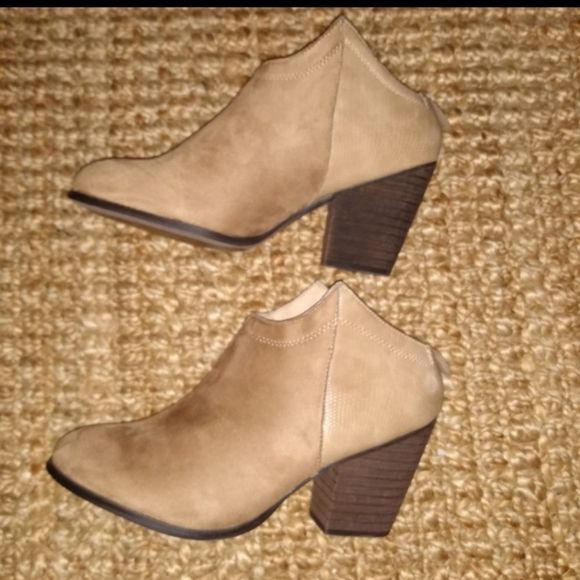Corky's Boutique Booties - Picture 5 of 7